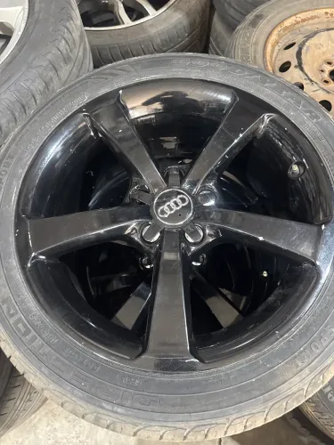 Jogo de rodas aro 17 audi a3 pneus bons