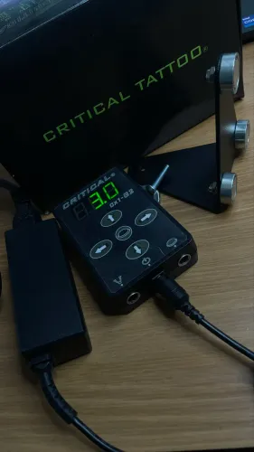 Fonte para máquina de tatuagem critical modelo cx1