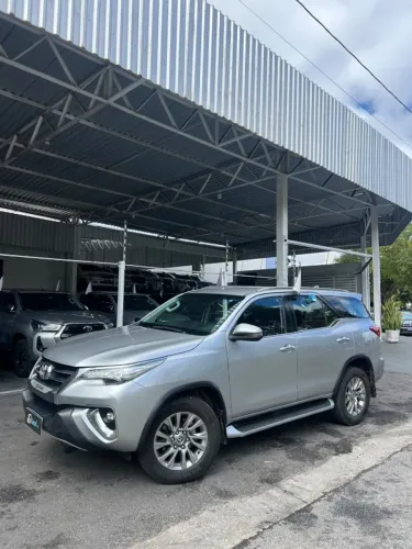 Toyota Hilux SW4 SRX 4X4 2.8 TDI 16V Dies. Aut. 2019