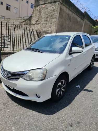 Toyota Etios X 1.3 Flex 16V 5P Mec. 2016