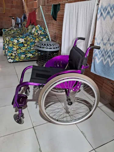 Cadeira de roda monobloco 40cm