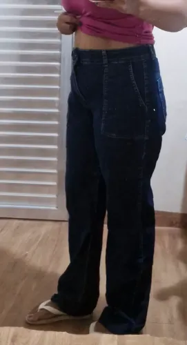 Vendo calça jeans 44 pouco usada e em perfeito estado 