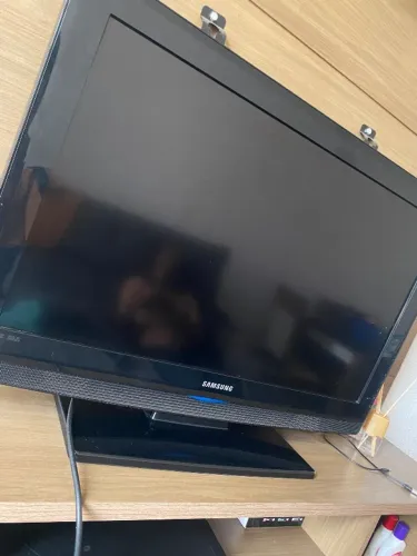 Tv Samsung 32 Polegadas (não é smart)