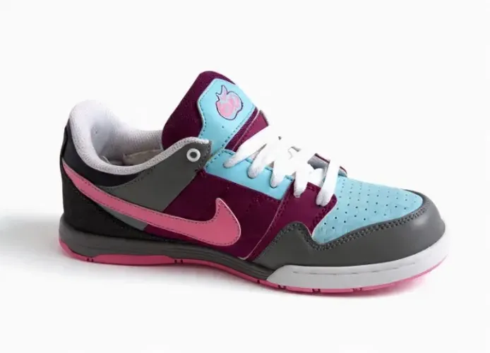 Tênis Nike Mogan2 Numeração 39 Cor violeta/rosa Produto novo com avaria