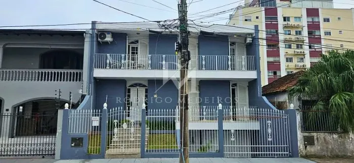 Casa com 5 quartos e piscina no Estreito, Florianópolis