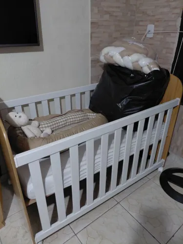 Cômoda + Berço e Colchão