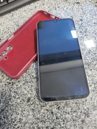 Celular Samsung A15 semi novo