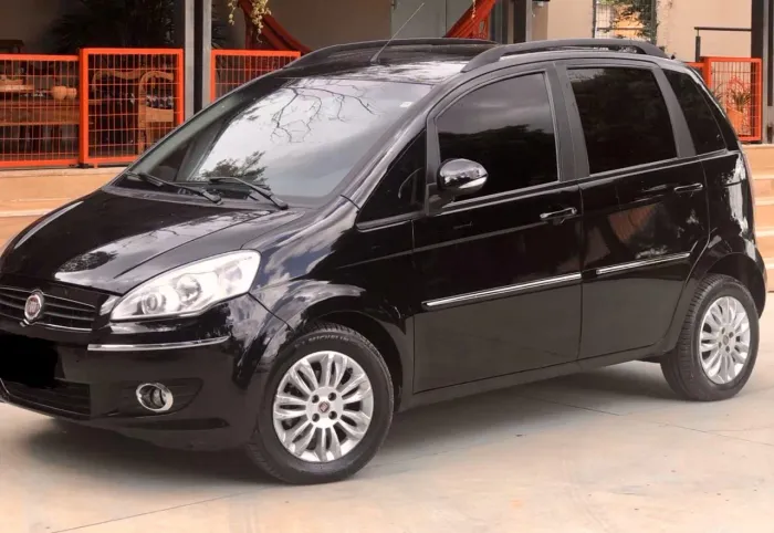 Fiat Idea Essence 1.6 Flex 16V 5P 2013