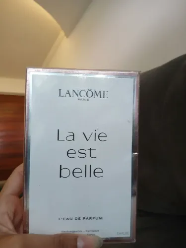 Perfume  lancome  la vie est belle