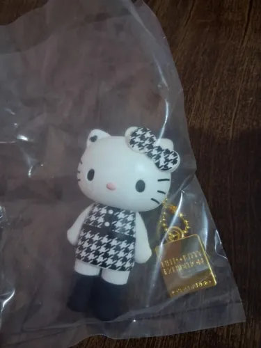 Chaveiro Hello Kitty aniversário 50 anos