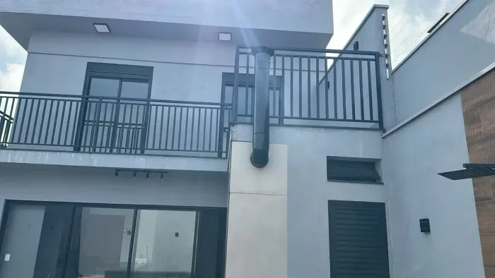 Sobrado para aluguel tem 135 metros quadrados com 5 quartos em Jardim Santa Adélia - Limei
