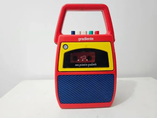 Meu primeiro gradiente - toca-fitas gravador linha infantil lançada na década de 80