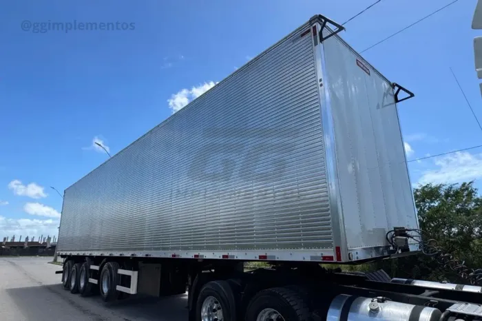 Carreta baú | Truckvan | 4 Eixos | Com pneus | Pronta Entrega
