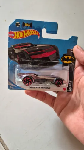 Hotel wheels Batman - THE BATMAN BATMOBILE