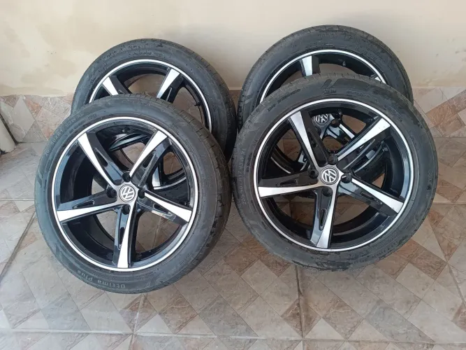 Rodas 17 pneus 90%