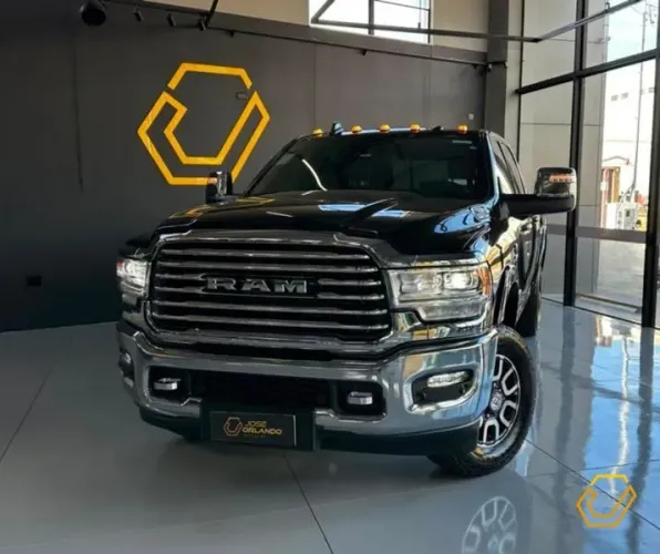 Ram 3500 Limited Longhorn 6.7 TB CD Diesel 2024