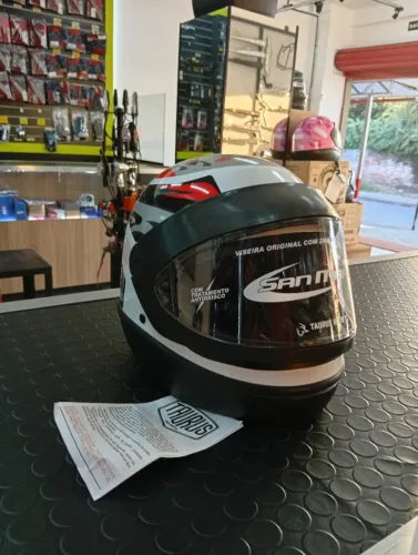 Capacete San Marino