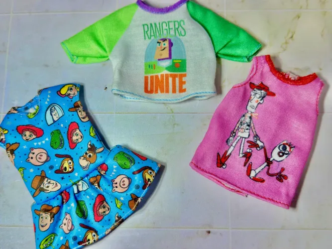 Blusa infantil toy story boneca barbie kit 3 originais novas