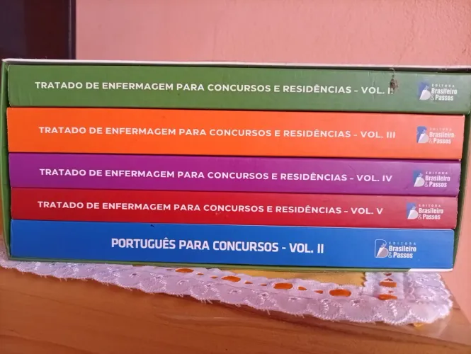 LIVROS DE ENFERMAGEM ( ESTUDOS)