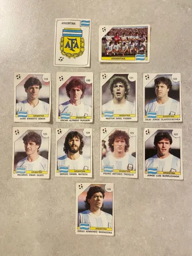 Lote de figurinhas da Copa de 90 da Argentina + Maradona