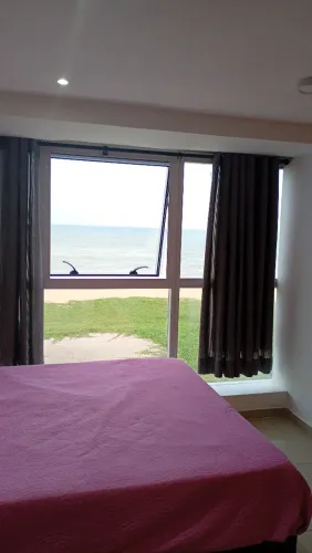 FLAT MOBILIADO FRENTE PARA MAR