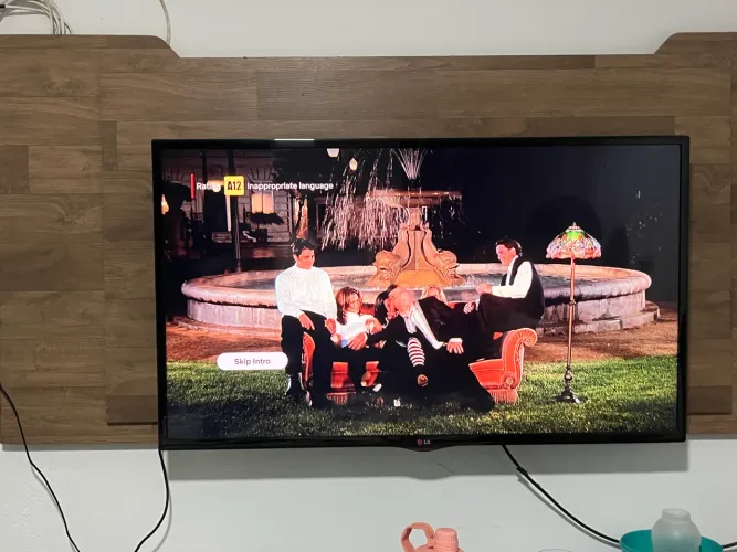 TV LG Tela Plana - Imagem Excelente