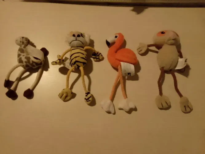 Bonecos de pelúcia animal planet.