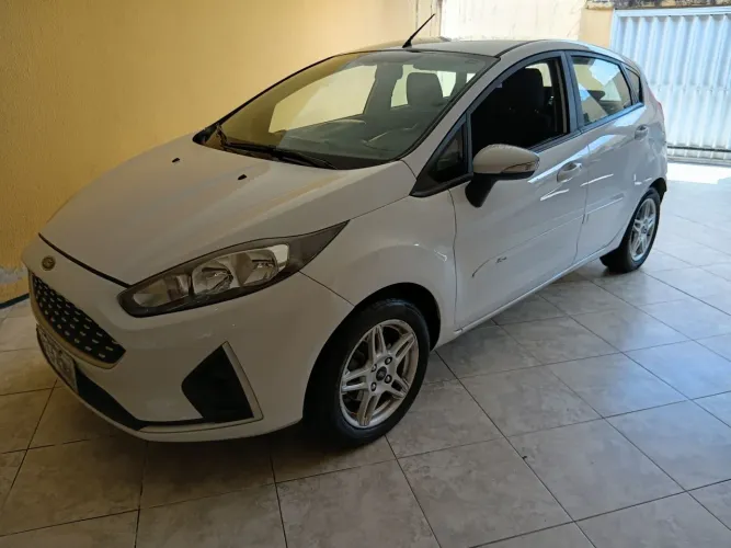 Ford Fiesta SEL 1.6 16V Flex Mec. 5P 2018