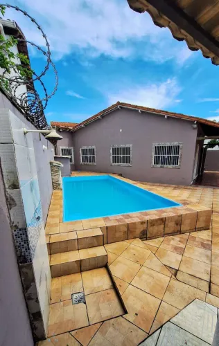 Excelente Casa com Piscina em Arraial do Cabo Rj