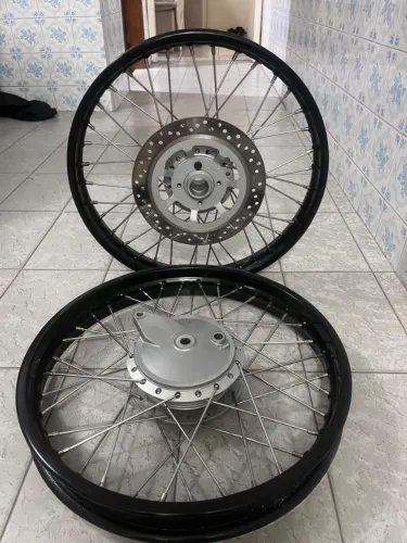 Roda dianteira e traseira Factor ou YBR