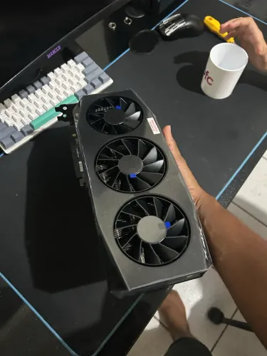 Placa de vídeo XFX RX 9060 XT Mercury OC 16GB