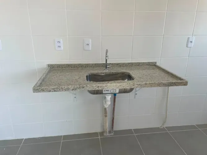 Pia NOVA de Cozinha em Granito com Cuba Inox