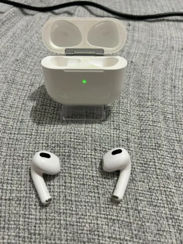 Fone AirPods (3 geração)