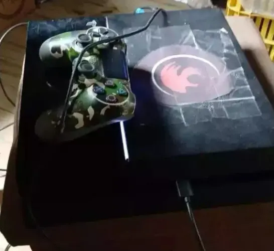 PS4 fat com controle 500GB