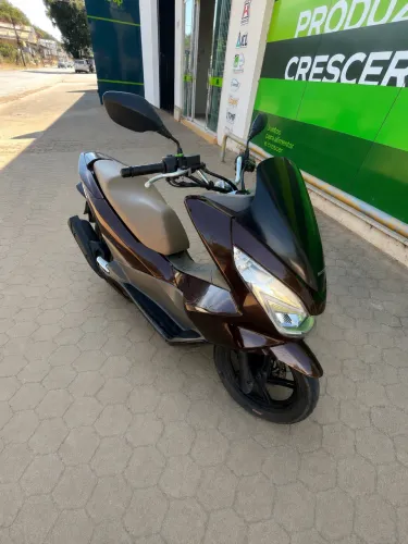 ? OPORTUNIDADE! PCX DLX 2017 ? 37.500 km ? Revisada ? Documento Pago ? R$ 13.000 ?
