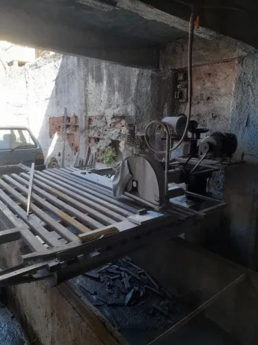Serra esquadrejadeira para marmoraria