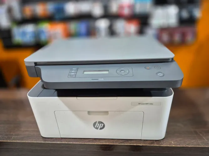 Impressora HP 135W