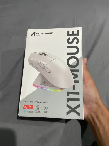 Mouse sem fio Attack Shark X11 com base de carregamento