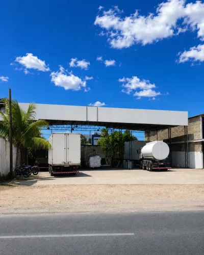 Galpão as margens da BR 101 para alugar possui 1230 m2  em Jardim São Paulo - Recife - PE
