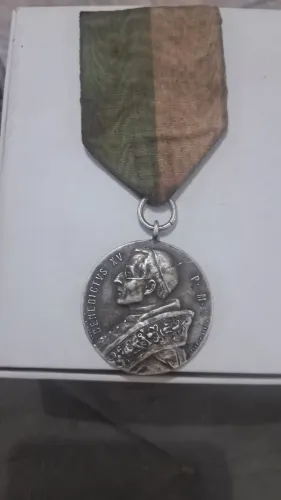 Medalha Papal Bento XV - Religioni Et Bonis Artibus (Fita Original)