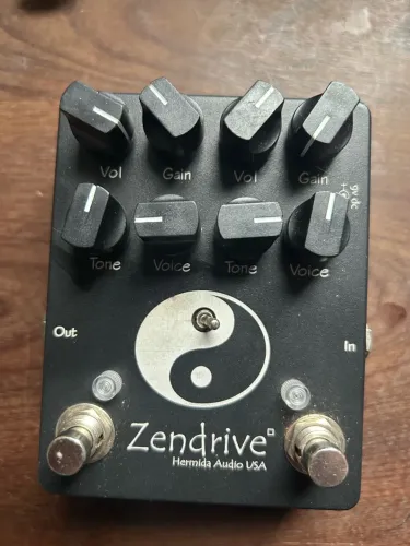 Pedal baseado no som do Zen Drive