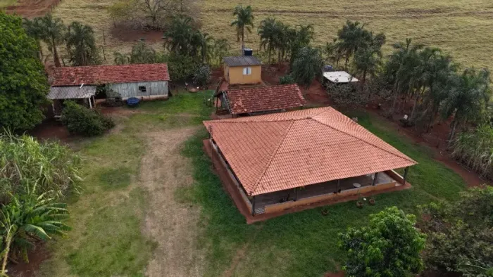 Fazendinha de 90 Hectares com rio próxima a Campo Grande-MS!