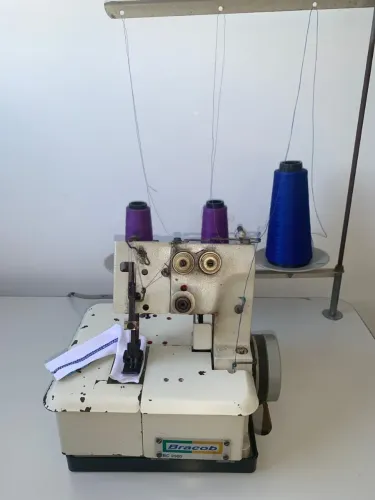Maquina colarete