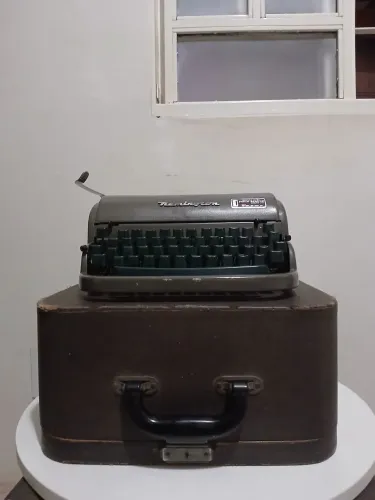 Máquina de escrever Remington