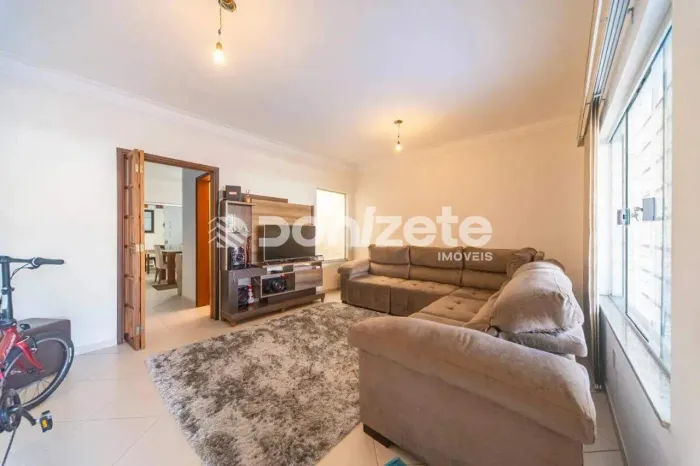 Sobrado 170m² a venda na Vila Helena em Santo André - 3 suítes, 3 vagas e espaço gourmet