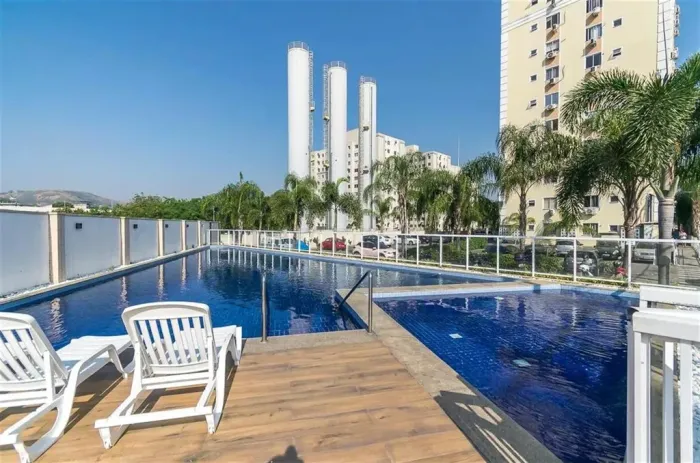 Apartamento à Venda - 2 Quartos com Suíte no Colégio