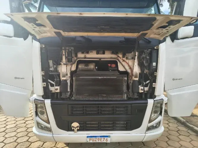 Volvo FH 540 6x4 2014 suspensão pneumática