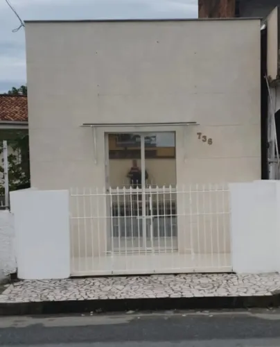 Alugo sala comercial 42m² ao lado GIASSI Areias