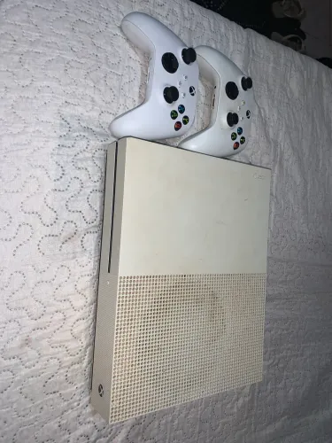 X BOX ONE S