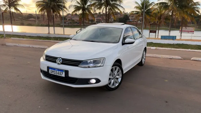 Volkswagen Jetta Comfortline 2.0 T.flex 8V 4P Tipt. 2013